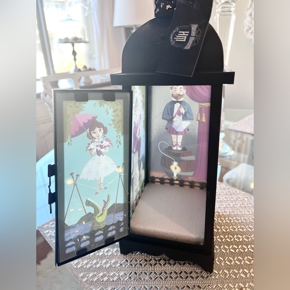 ☠️ DISNEY Haunted Mansion Disneyland Lantern Stretch Room Halloween Decor NEW - Picture 8 of 11